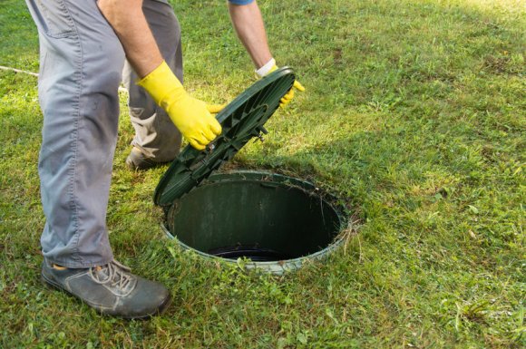 Inspection par caméra de canalisation bouchée par entreprise d'assainissement à Valence