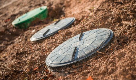 Vidange et nettoyage de fosse septique à Roussillon 